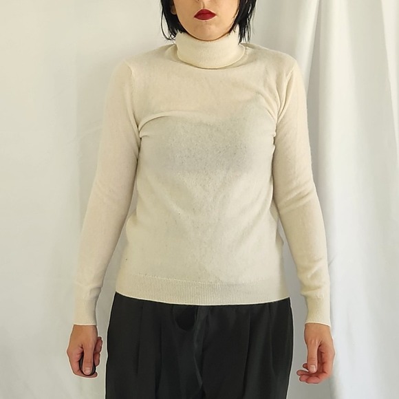 Rachel Zoe Cream Cashmere Turtleneck Sweater - Picture 1 of 4